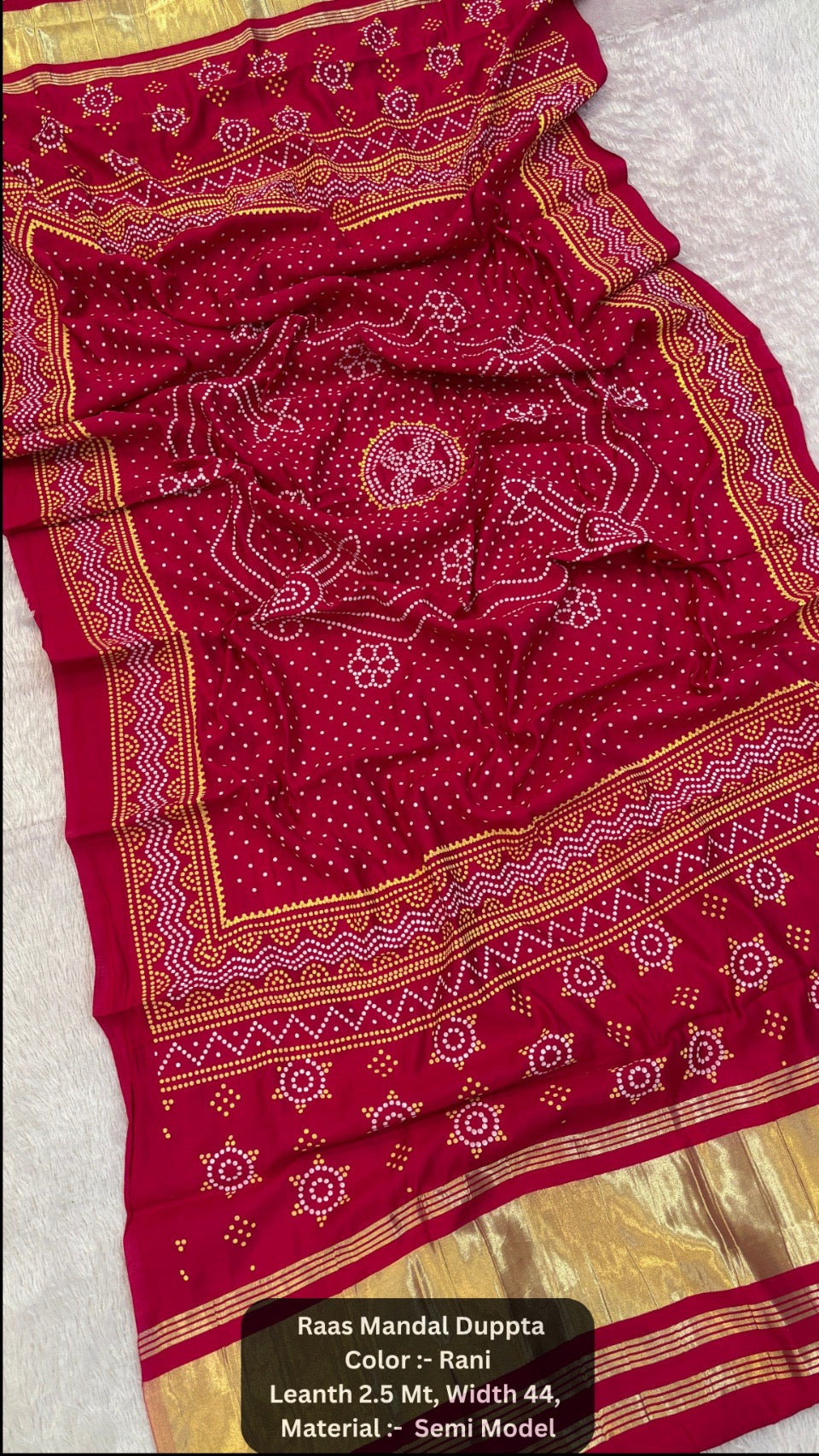 Raas Mandal Duppta With Lagadi Paata (Lavender)