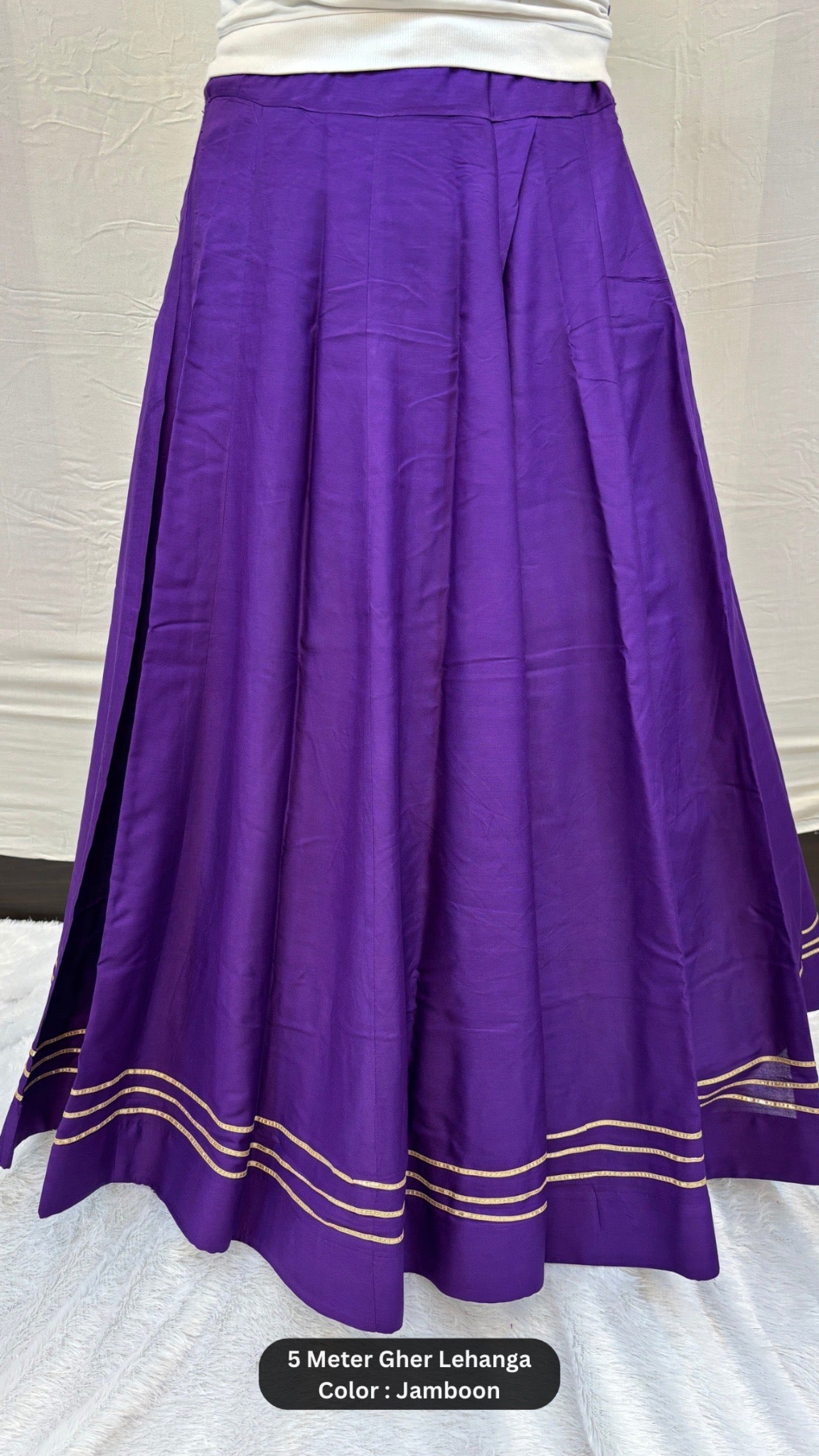 Plain Lehanga with Border (5 Meter Gher)