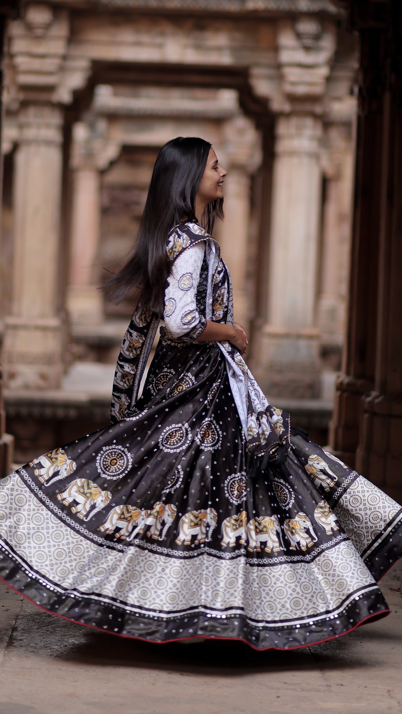 7 Mt. Flair Gaj Ratna Lehanga Choli with Diamond Work