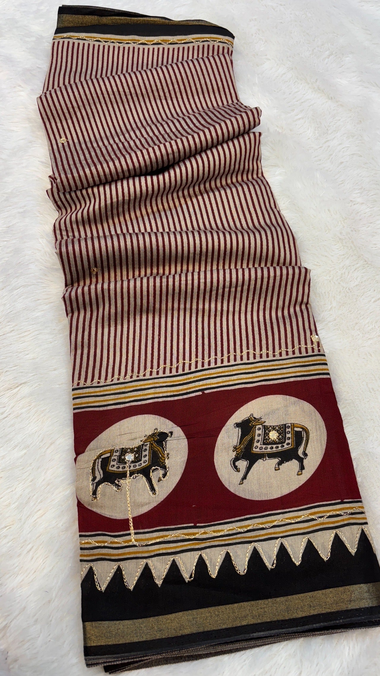 Trending Pure Mul Cotten Ari Work Saree (Airawat-Lehariya)