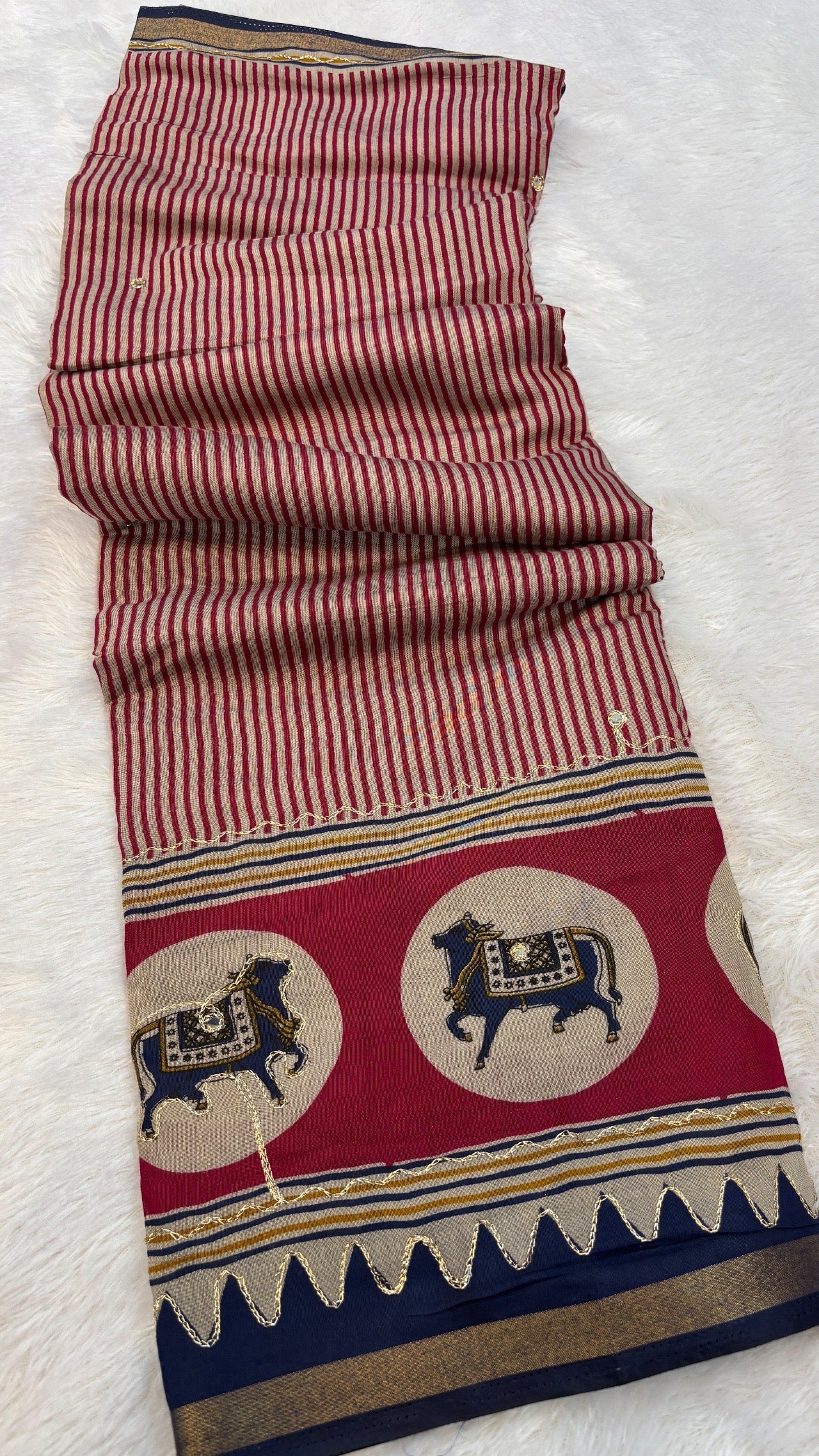 Trending Pure Mul Cotten Ari Work Saree (Airawat-Lehariya)