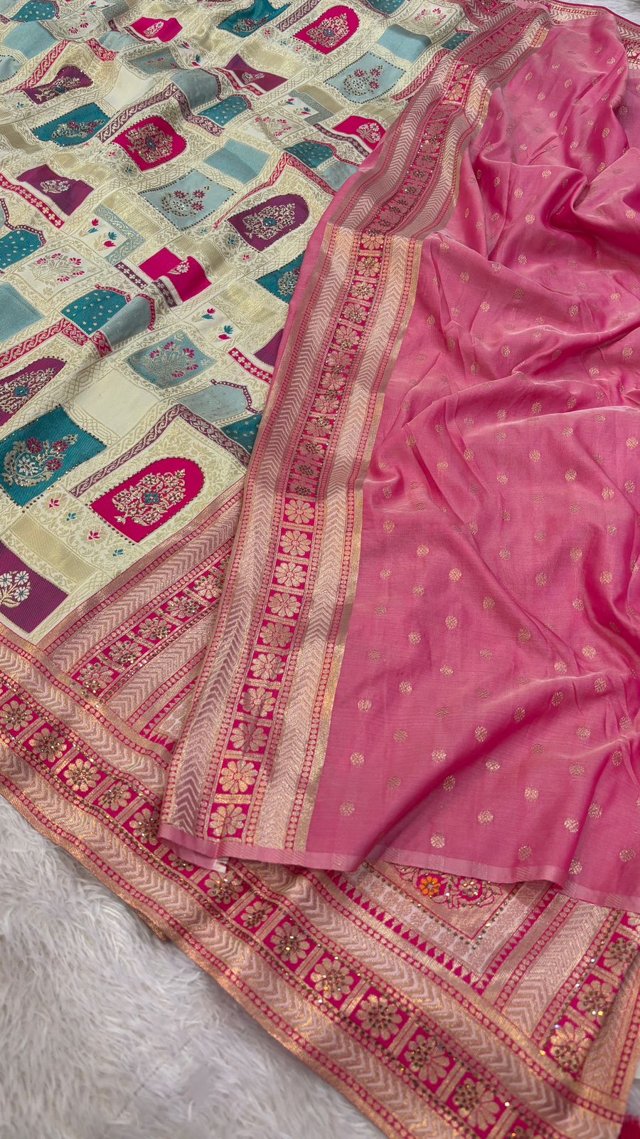 Rajgharan Dola Silk Saree with Elegant Siroski Work