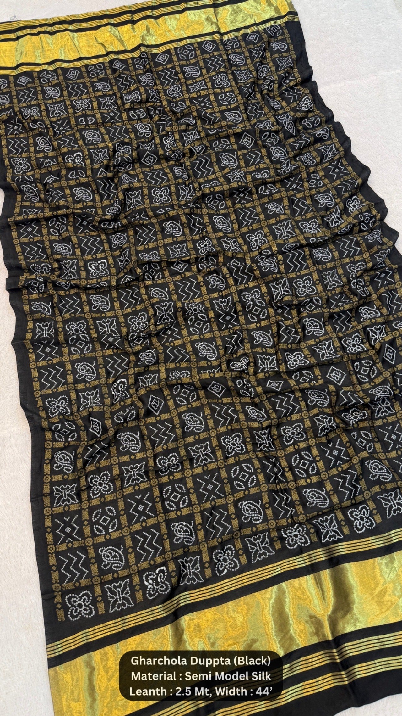 Traditional Bandhej Gharchola Duppta with Lagadi Patta