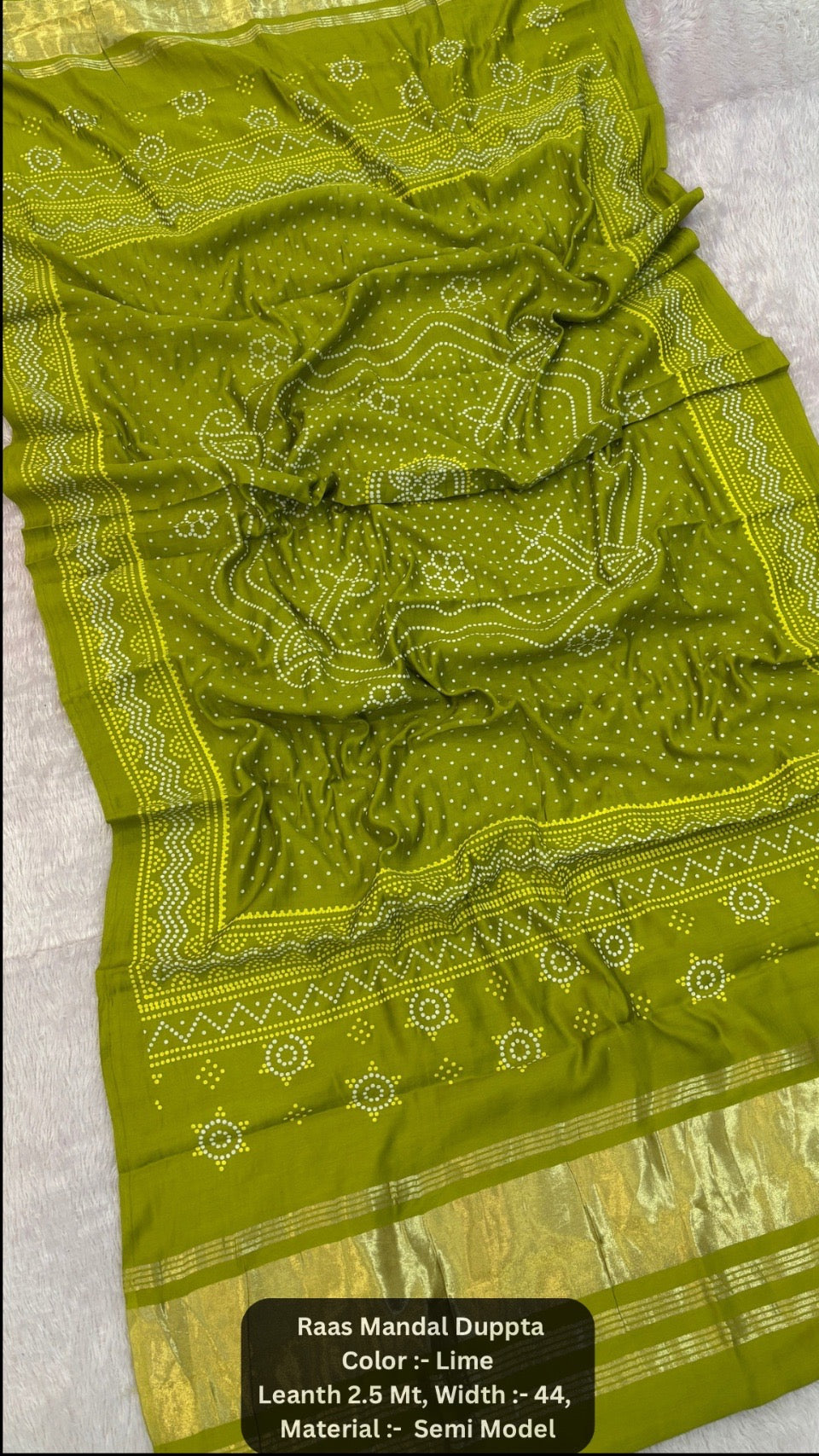 Raas Mandal Duppta With Lagadi Paata (Lavender)