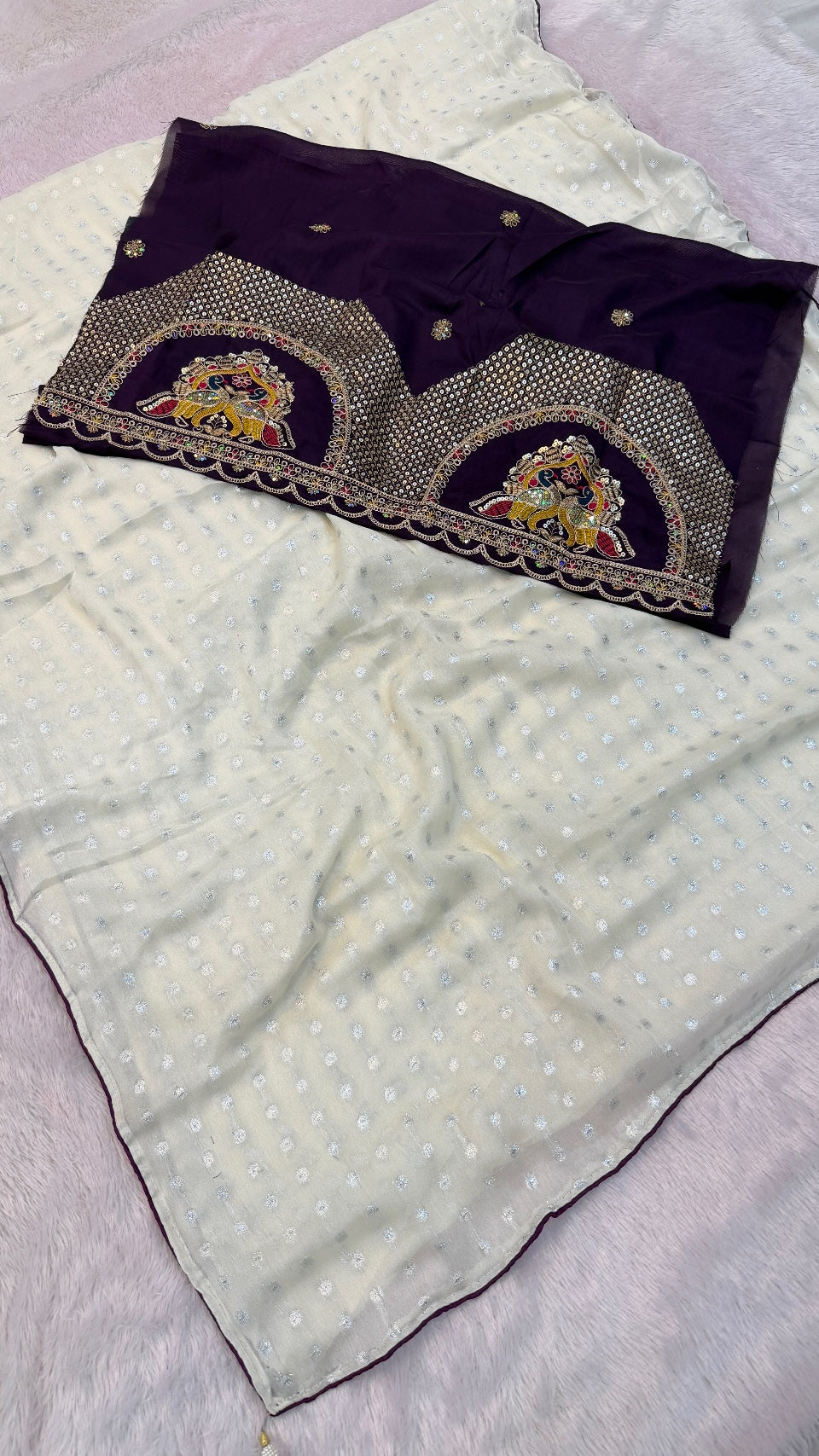 Chiffon Plain Saree + Kutchi motif Work Blouse