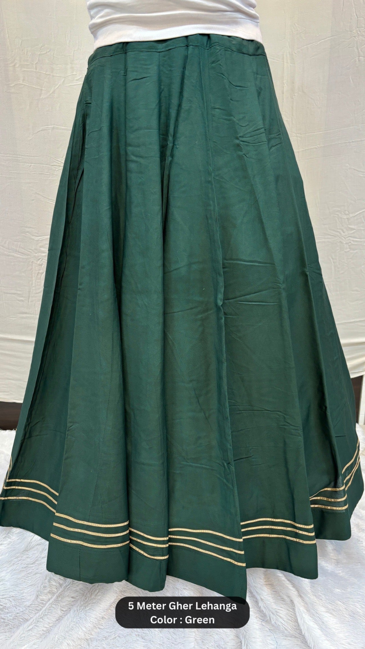 Plain Lehanga with Border (5 Meter Gher)