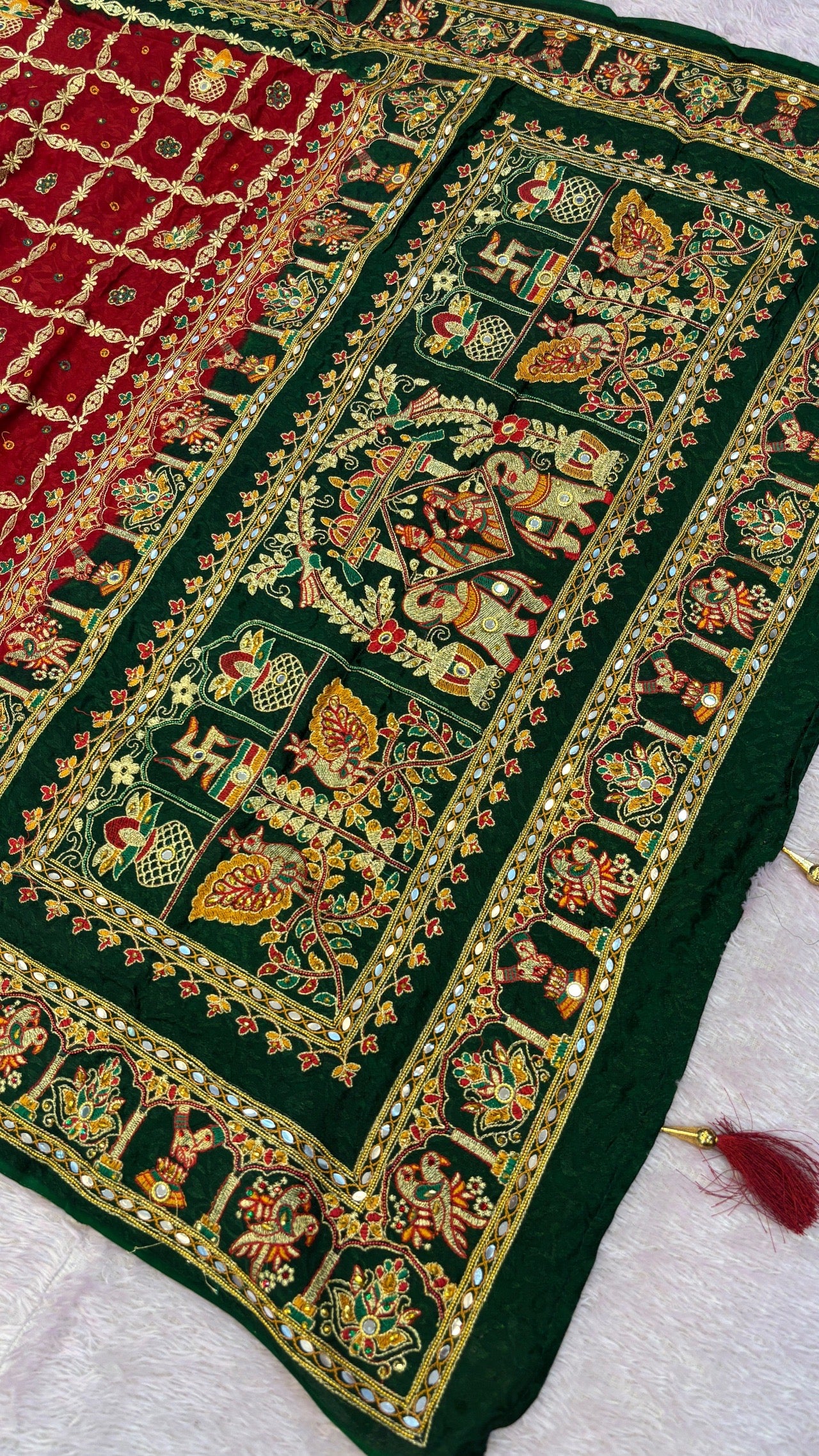 Kutchi Gharchola Saree (Hast Melap)