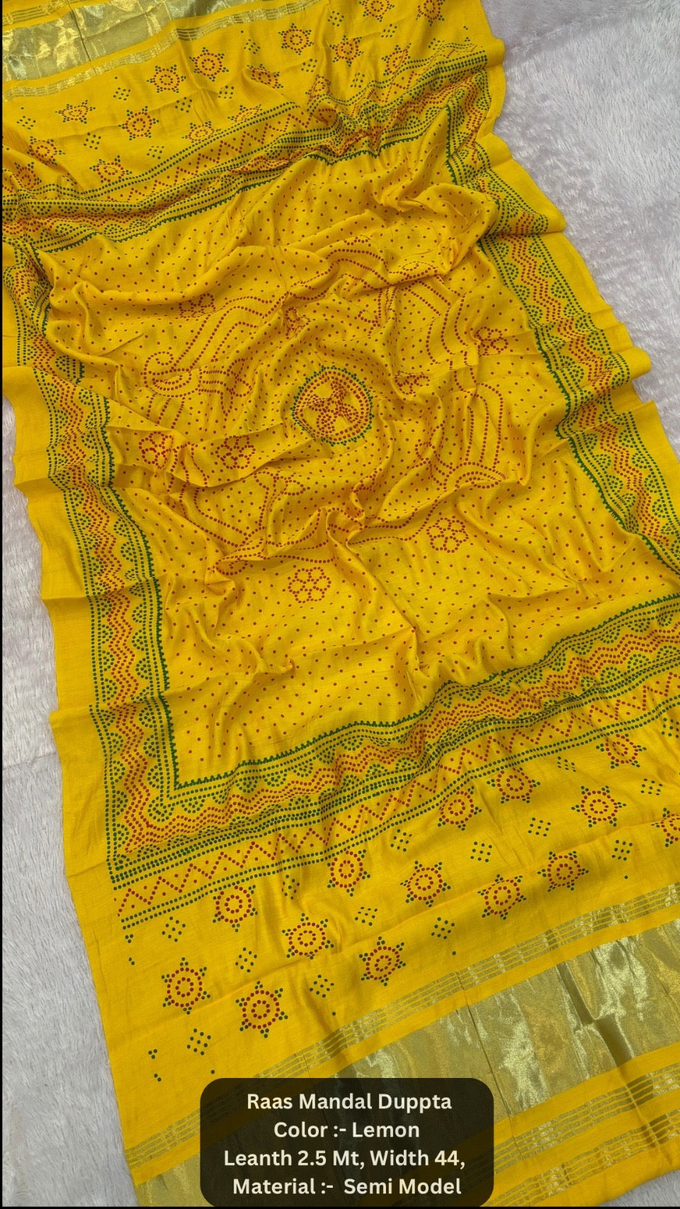 Raas Mandal Duppta With Lagadi Paata (Lavender)
