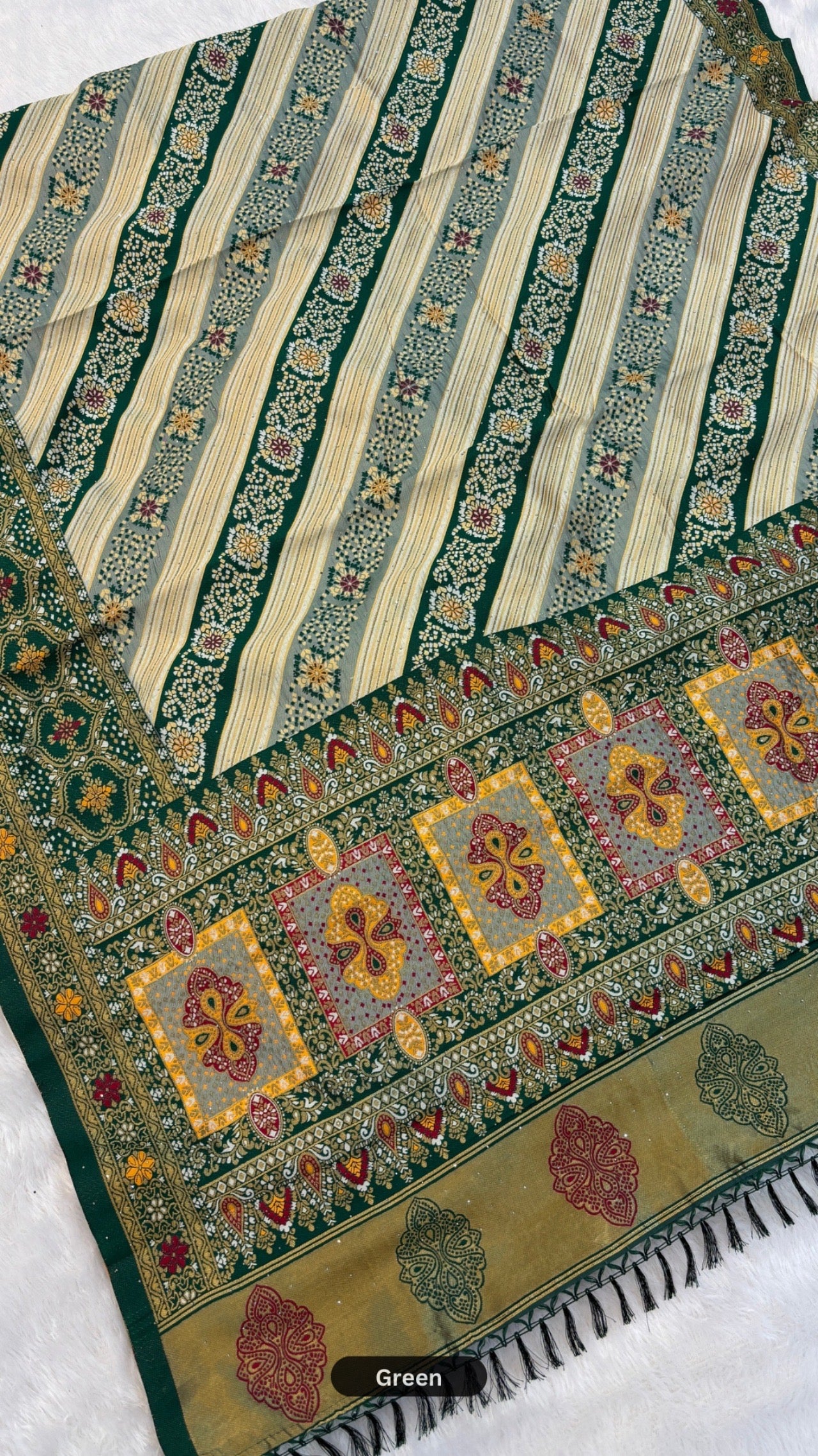 Rajawadi Lehariya Saree (Most Demanding)