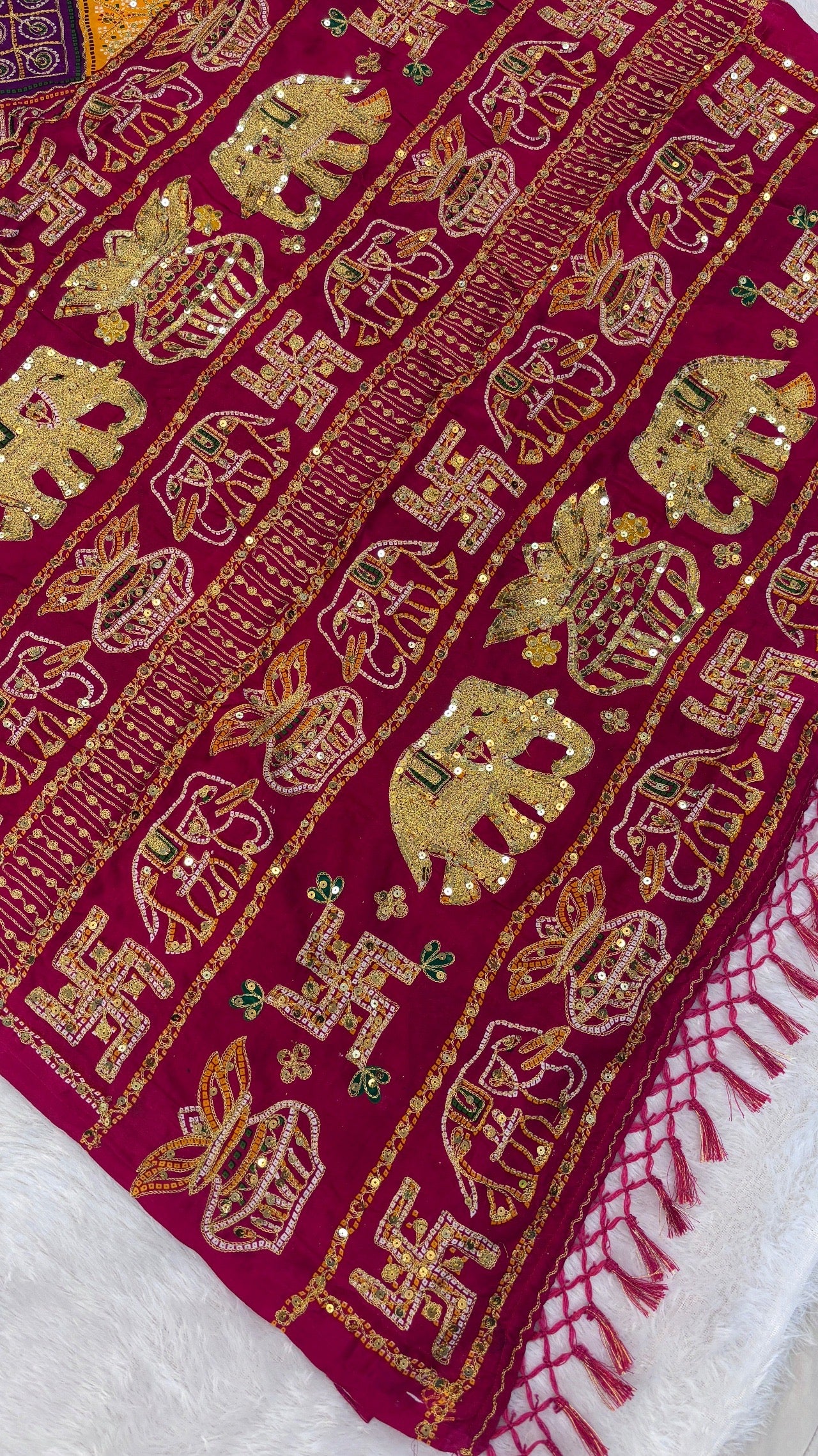 SvarṇaVastra :- Vintage Sequence Work Saree (Pink)