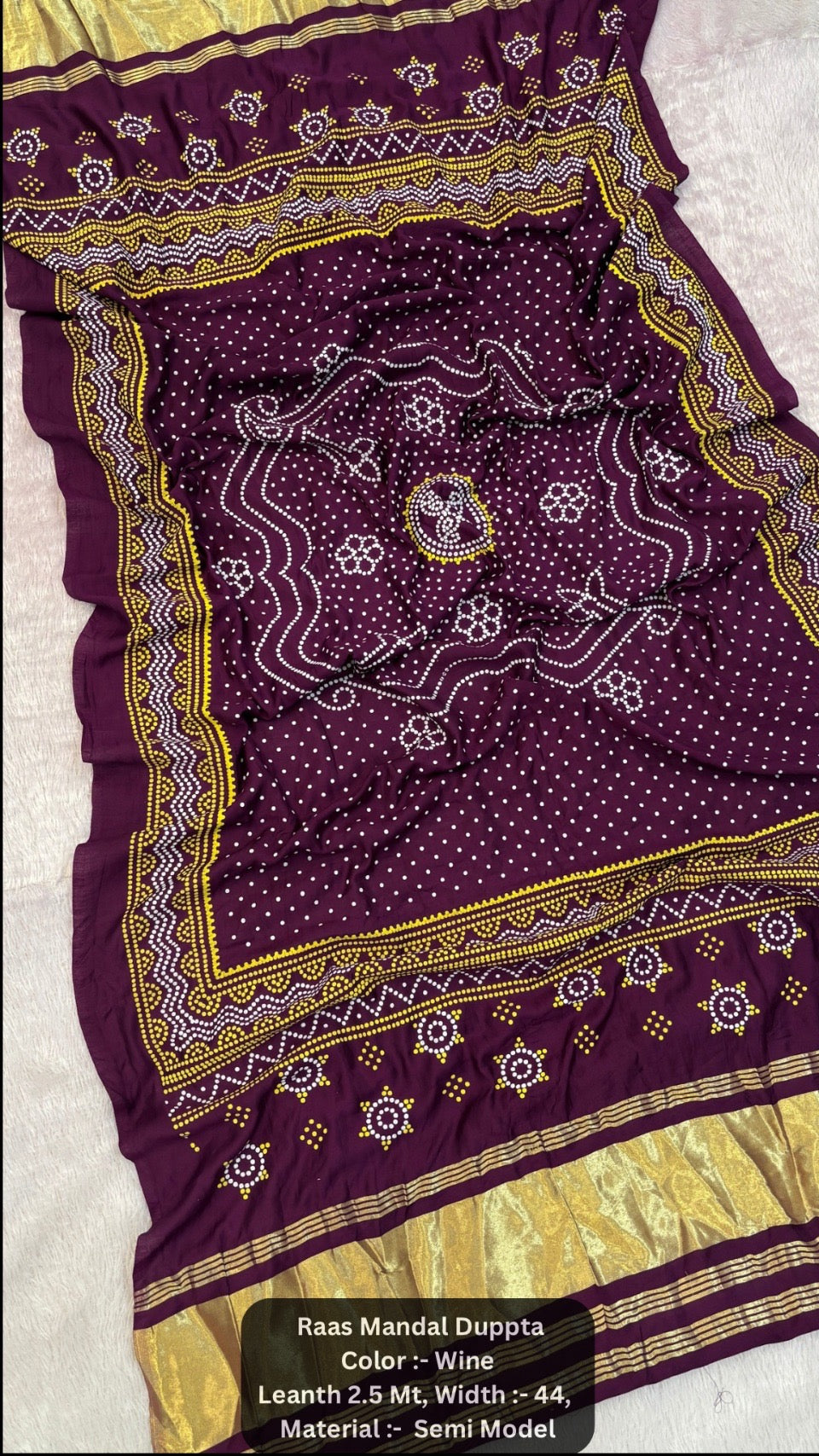 Raas Mandal Duppta With Lagadi Paata (Lavender)