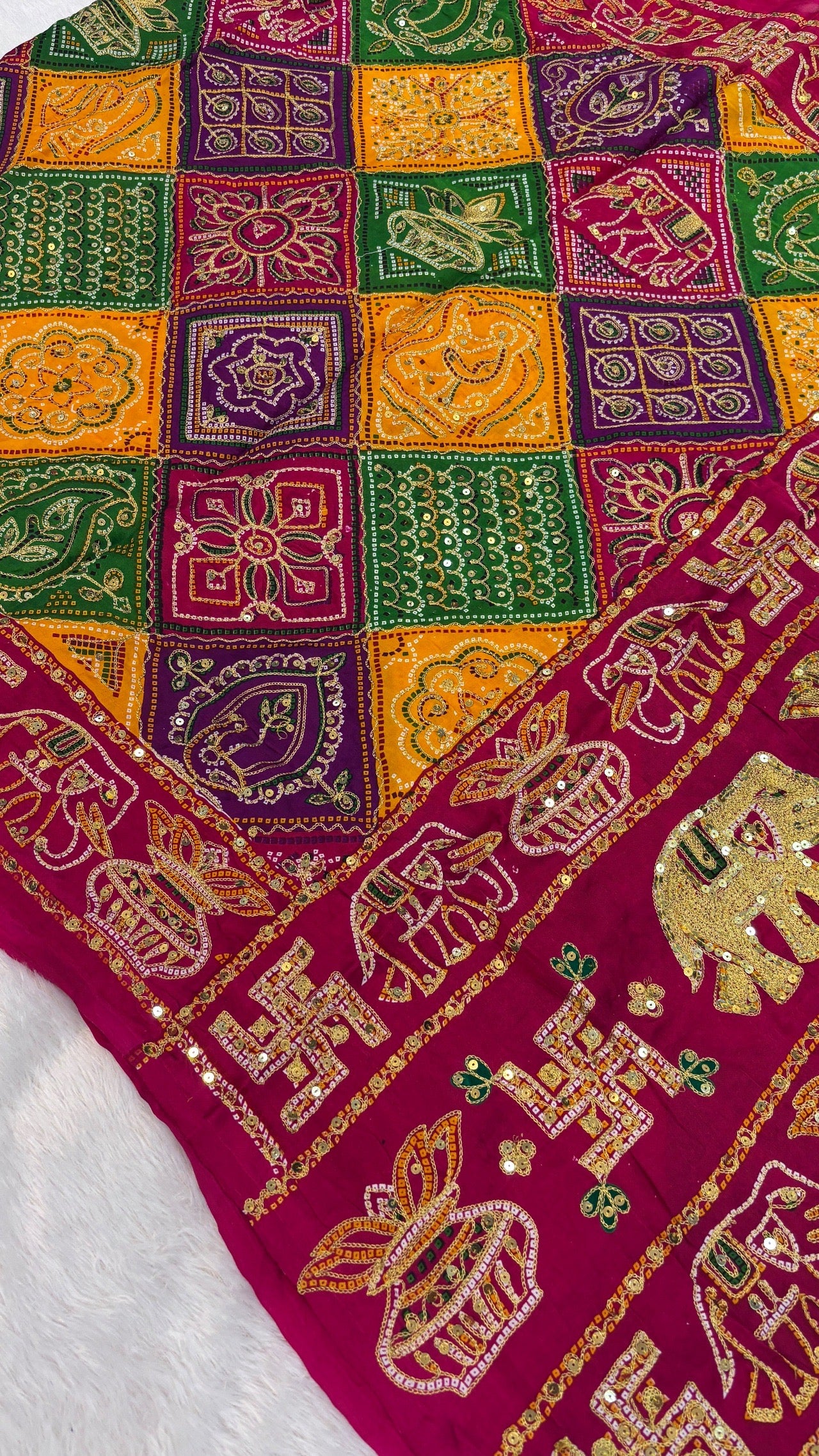 SvarṇaVastra :- Vintage Sequence Work Saree (Pink)
