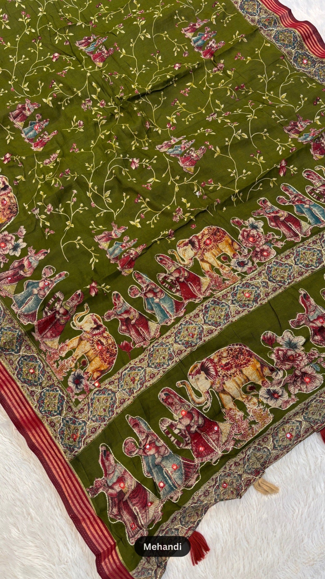 Trending Pure Mul Cotten Mirror Work Saree