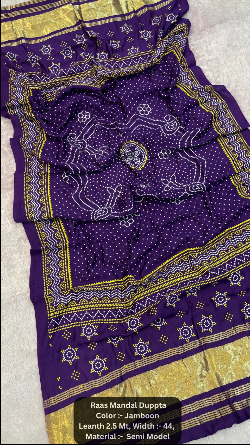 Raas Mandal Duppta With Lagadi Paata (Lavender)