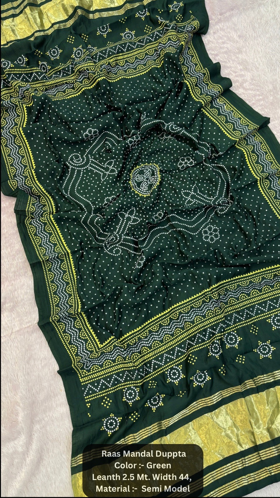 Raas Mandal Duppta With Lagadi Paata (Lavender)