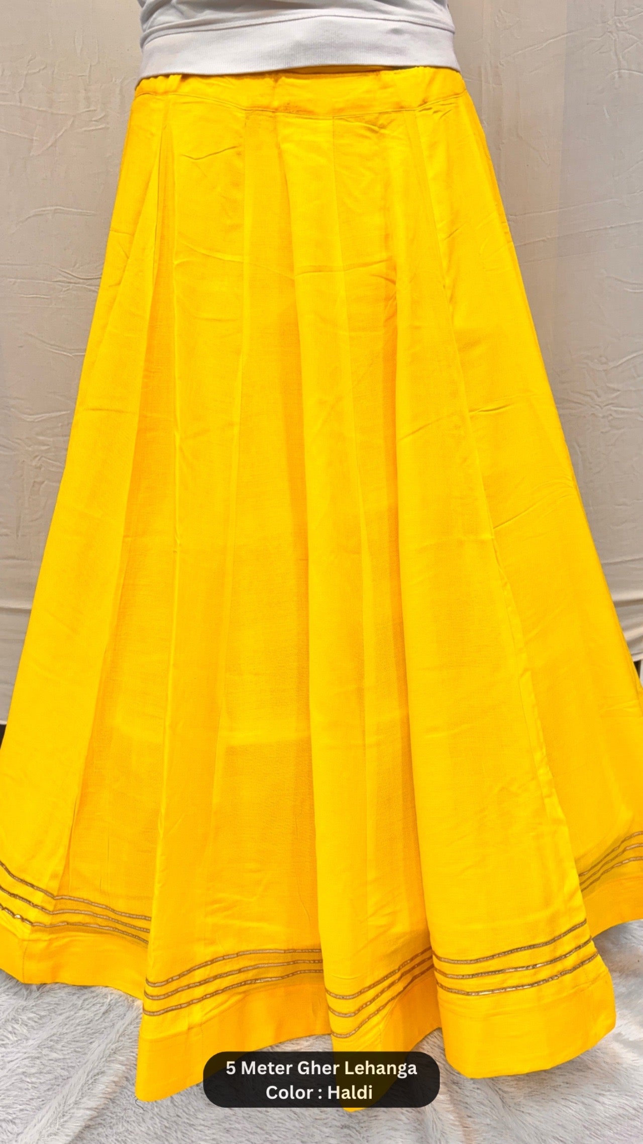 Plain Lehanga with Border (5 Meter Gher)