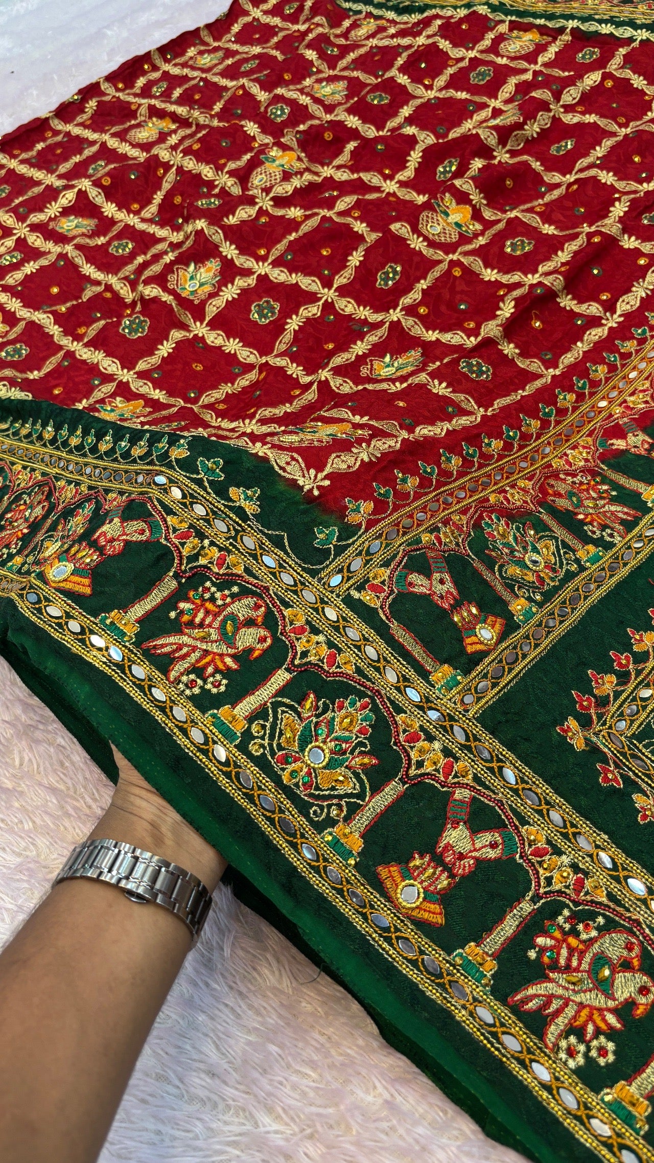 Kutchi Gharchola Saree (Hast Melap)