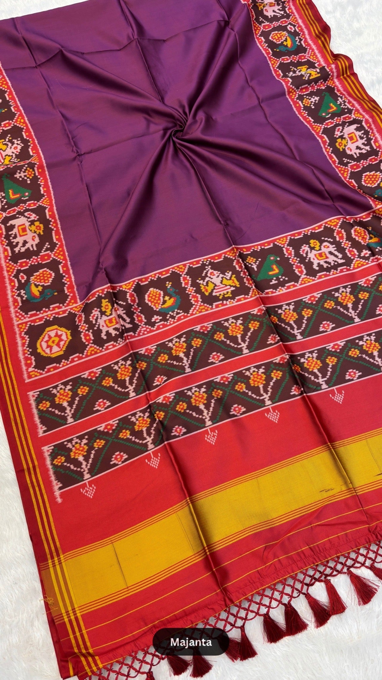 Semi Ikkat PLAIN Patola Saree with Beautiful Tussle