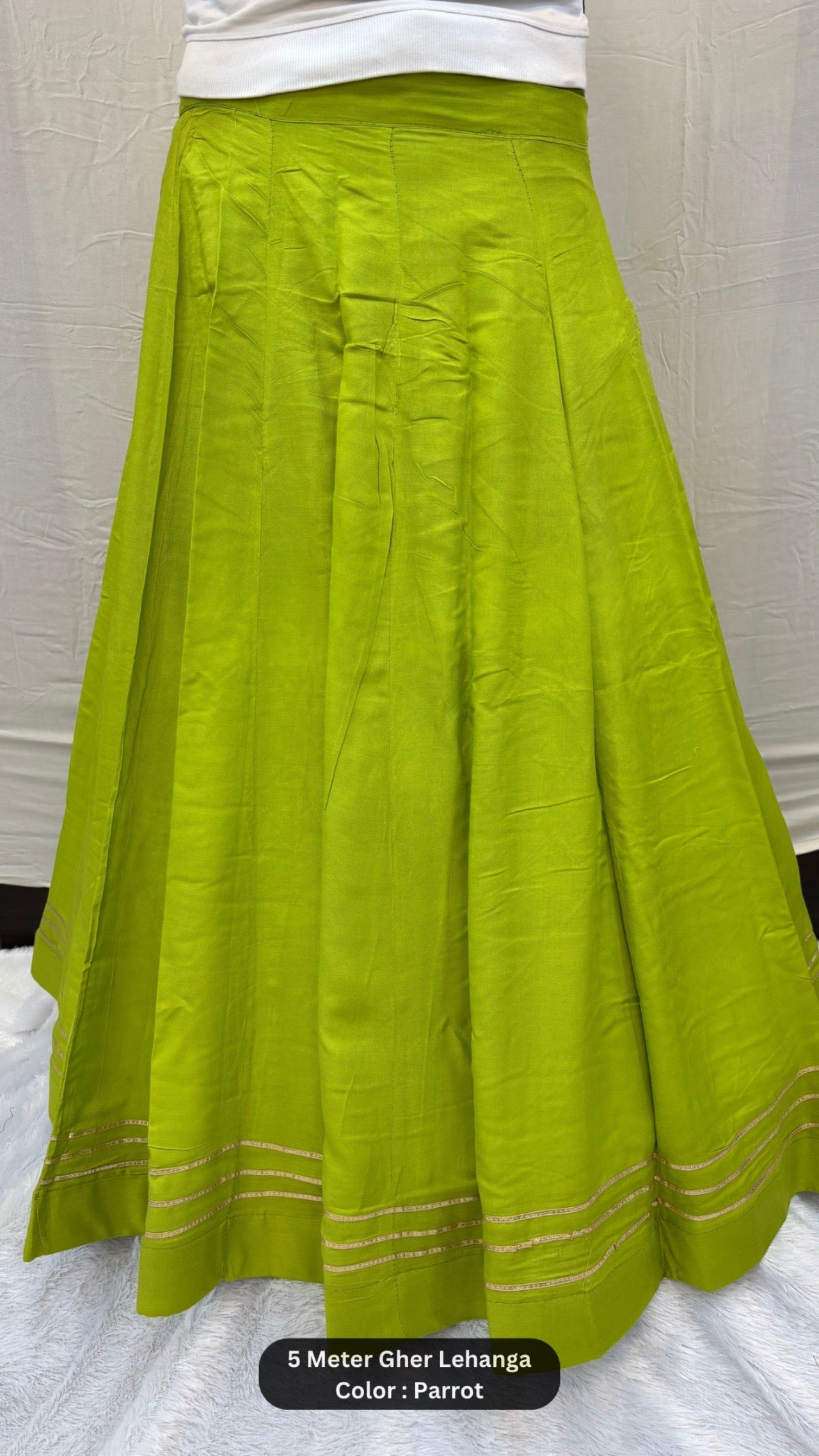 Plain Lehanga with Border (5 Meter Gher)