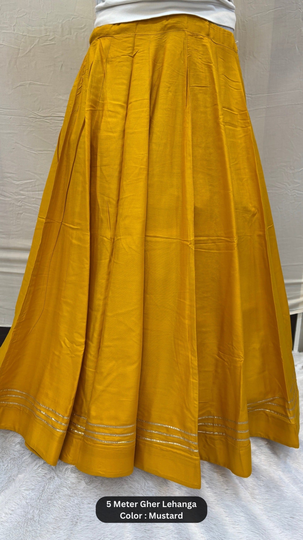 Plain Lehanga with Border (5 Meter Gher)