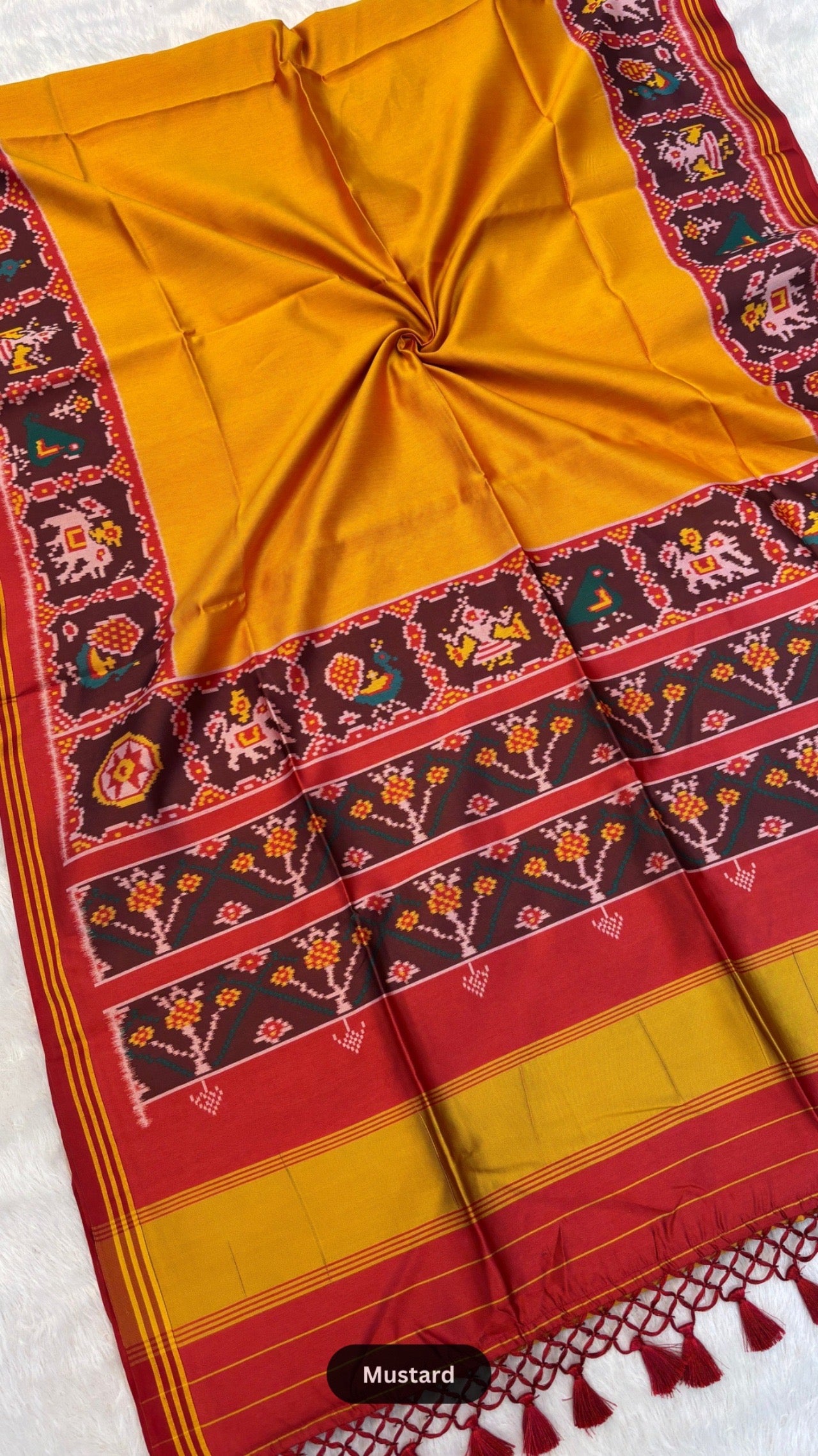 Semi Ikkat PLAIN Patola Saree with Beautiful Tussle