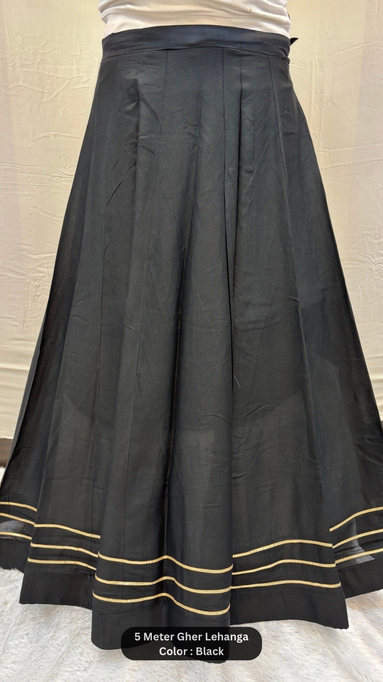 Plain Lehanga with Border (5 Meter Gher)