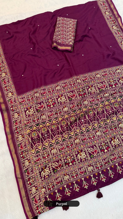 Trending Mul Cotten Mirror Work Saree SD2