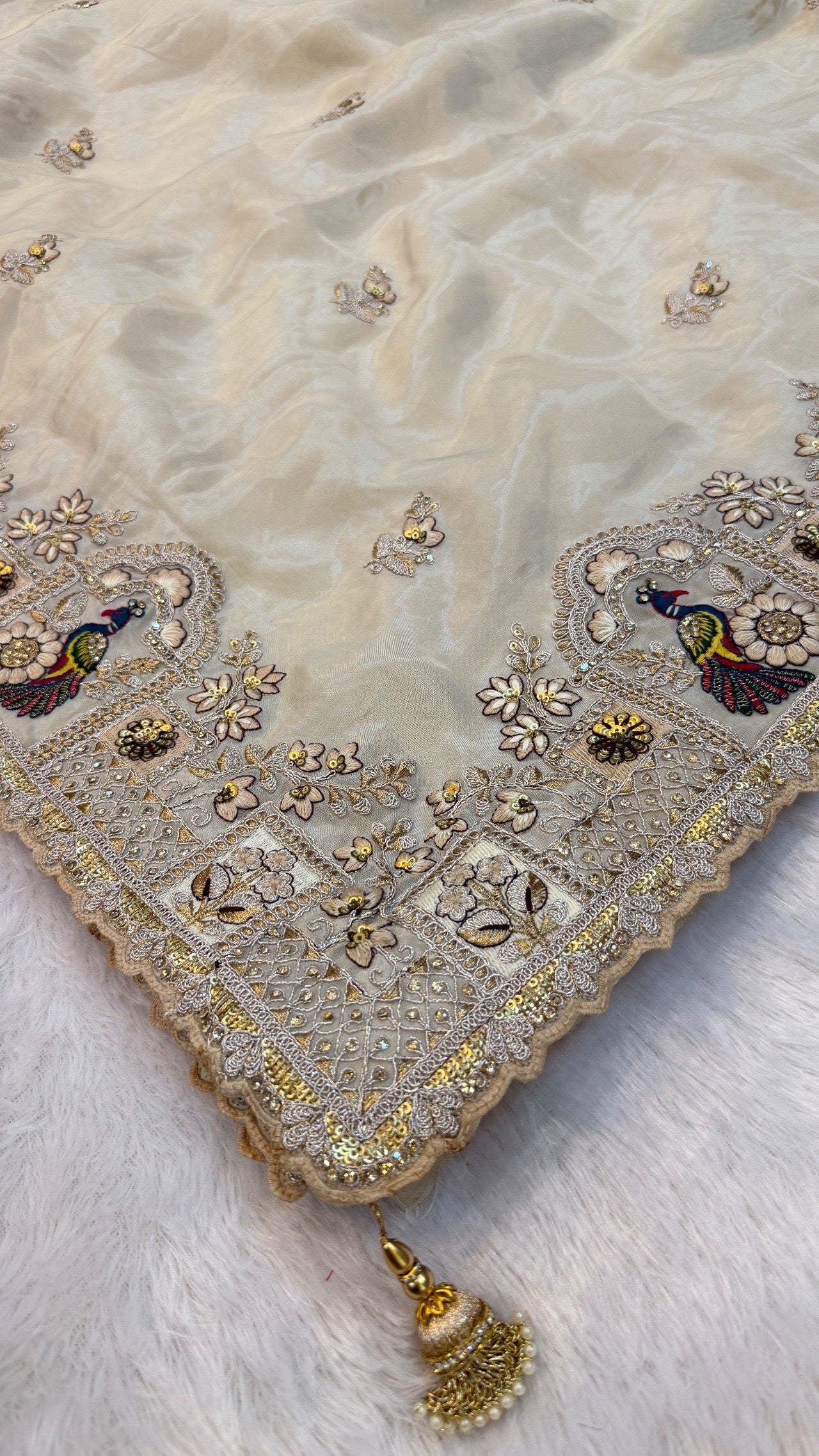 Shaan-E-Hindustan Limited Edition Saree! Peacock Border Vol.2