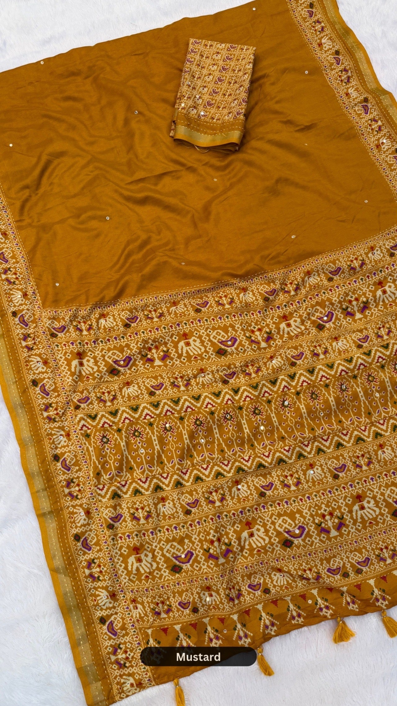 Trending Mul Cotten Mirror Work Saree SD2