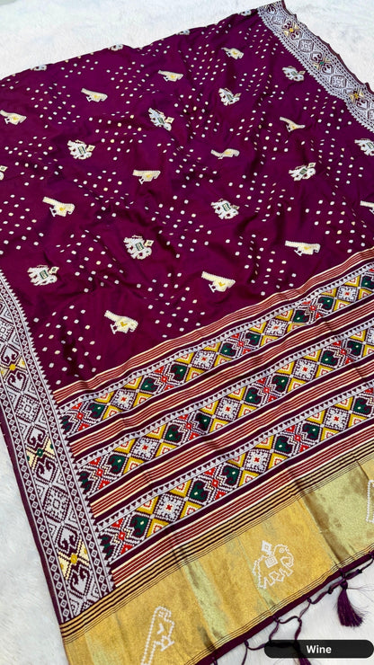 Weaving Patola Bandhej Saree (Lagadi Patta)