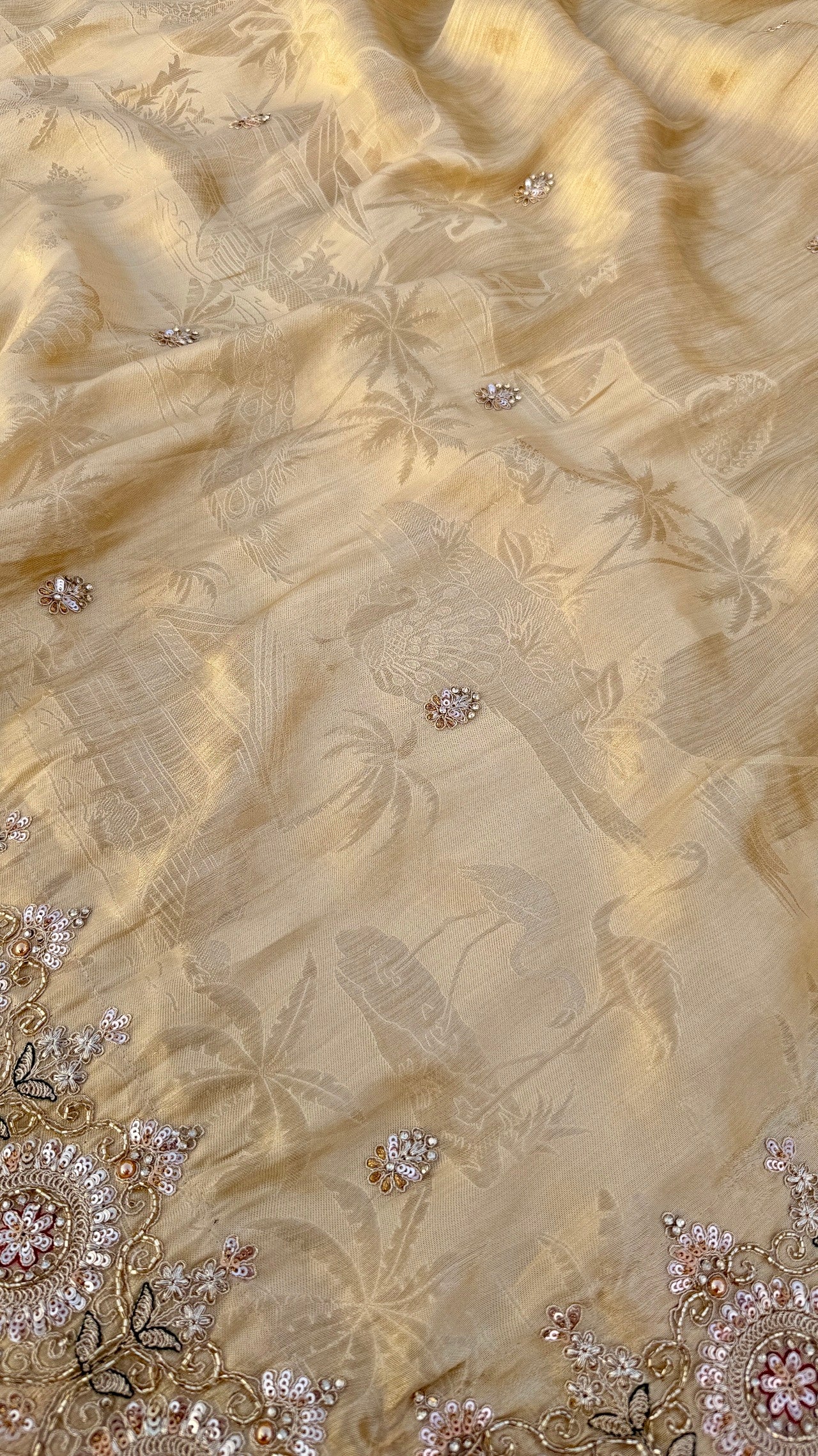 SWARNIKA IMPÉRIA : Ivory Glow Couture Saree