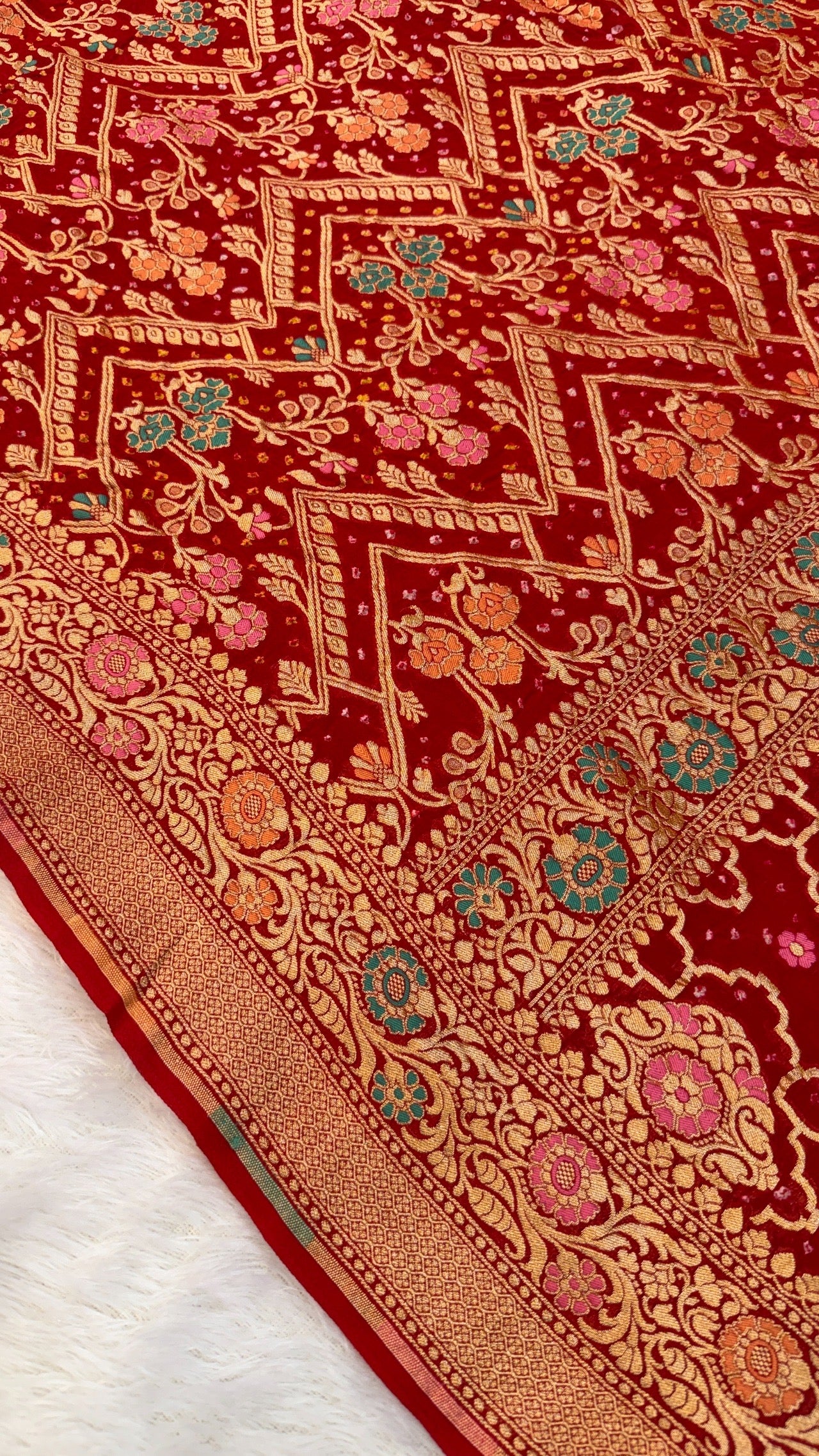 Exclusive Handwoven Original Neemzari Bandhani Saree (A)