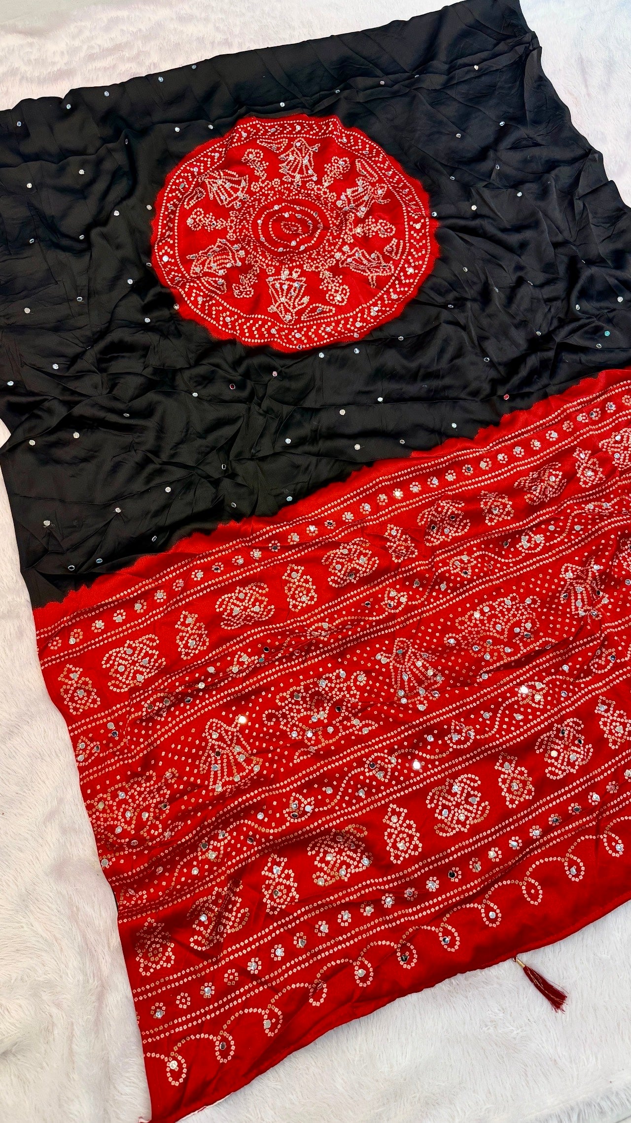Kasumbo Ajrakh 500+ Real Mirror Saree (Black)