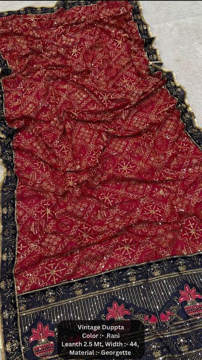 Vintage Duppta, One Side Pallu - Rani