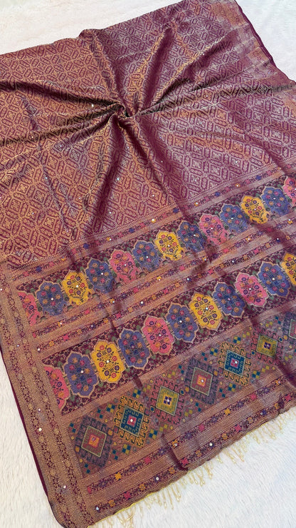 Timeless Kanjivaram Silk Saree (Mirror Work)