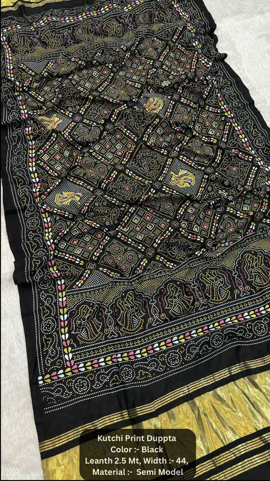 Kutchi Duppta with Lagdi Patta - Black