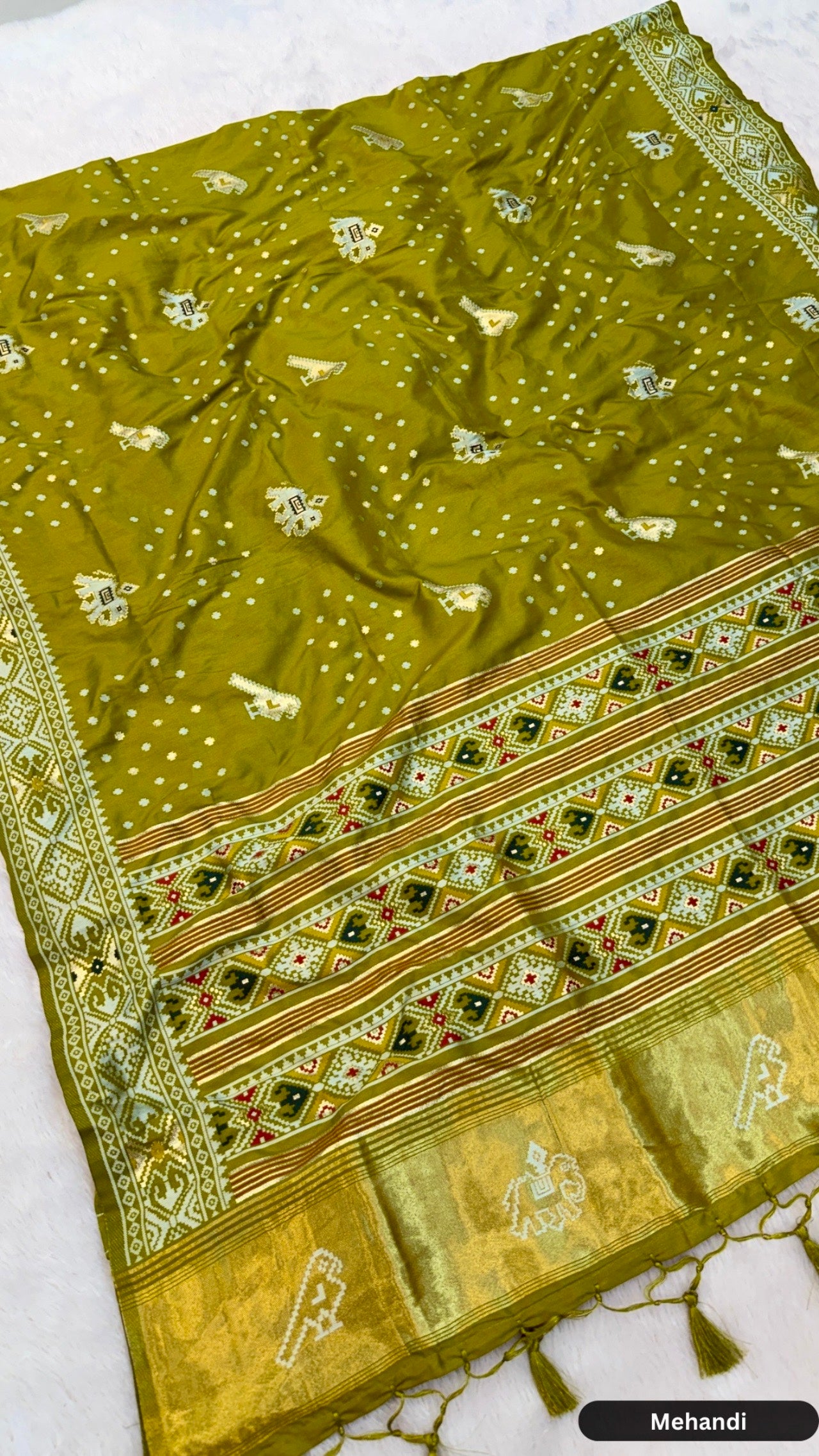 Weaving Patola Bandhej Saree (Lagadi Patta)