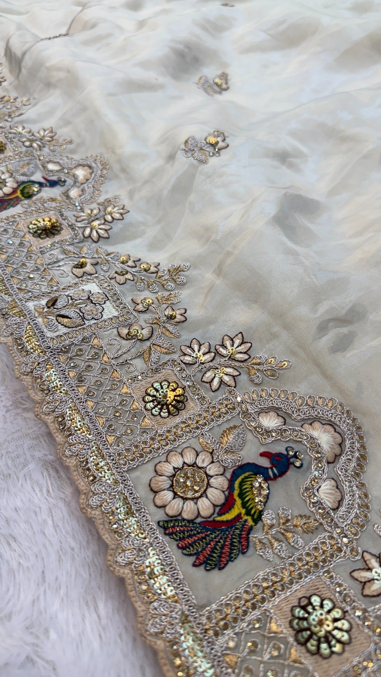 Shaan-E-Hindustan Limited Edition Saree! Peacock Border Vol.2