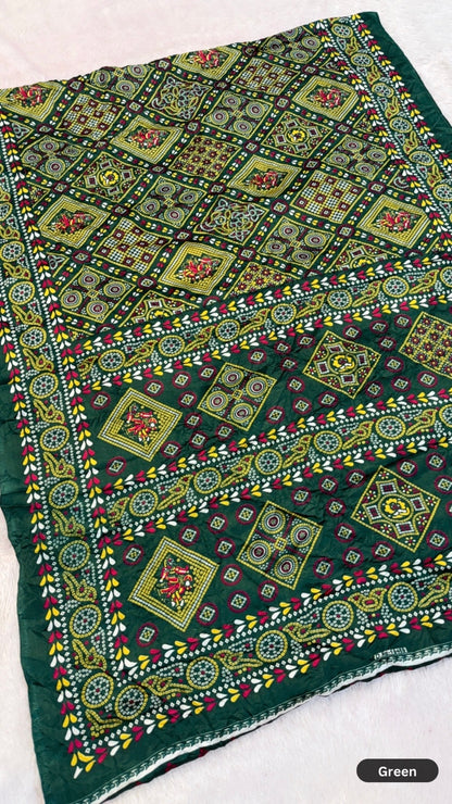 Kutchi Bandhanj Crush Saree