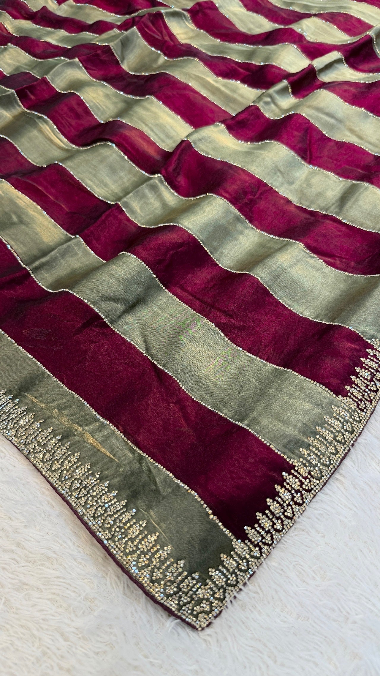 Luxurious Dual Shade Cocktail Saree (Royal Wine & Olive)