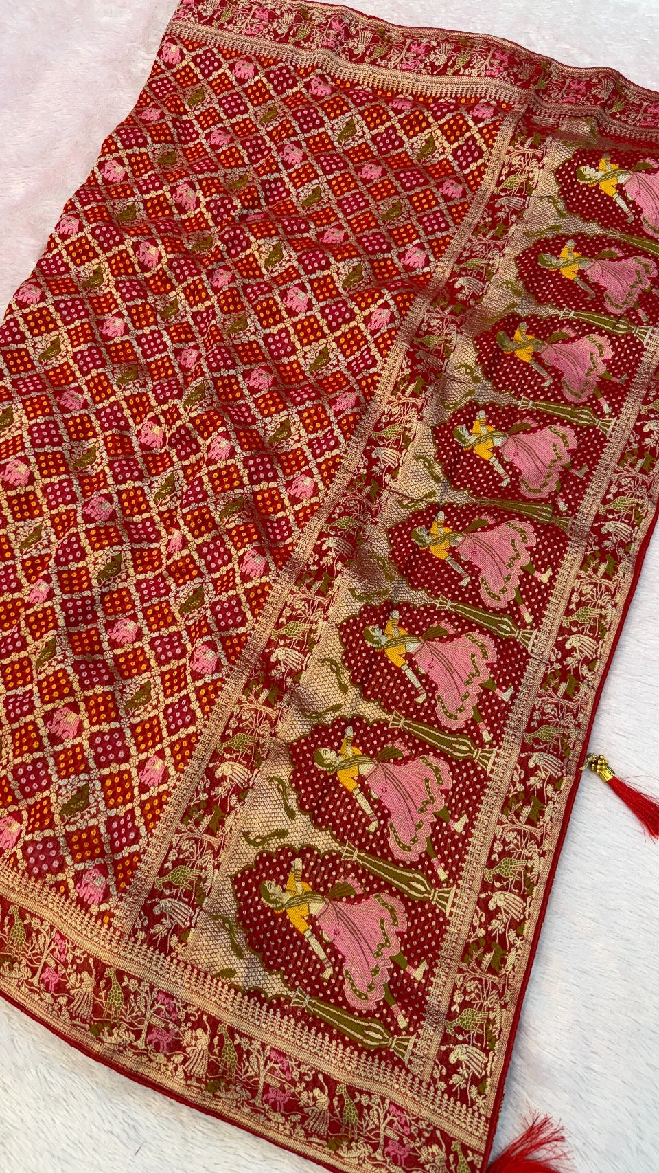 Traditional Georgette Banarasi Bandhej Saree (Rani / Maroon)