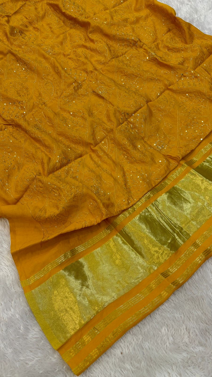 Semi Model, Vintage Duppta - Haldi