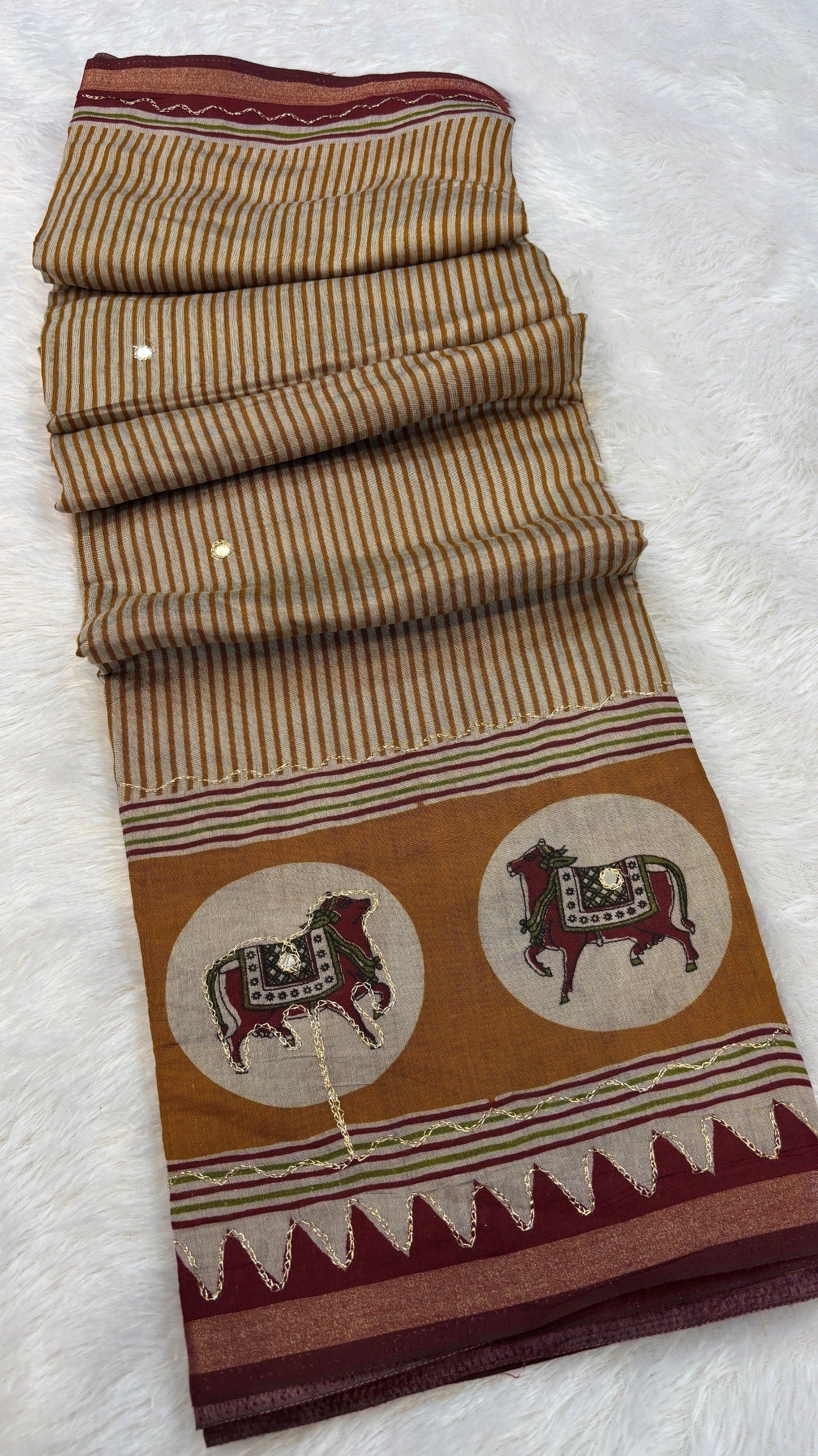 Trending Pure Mul Cotten Ari Work Saree (Airawat-Lehariya)