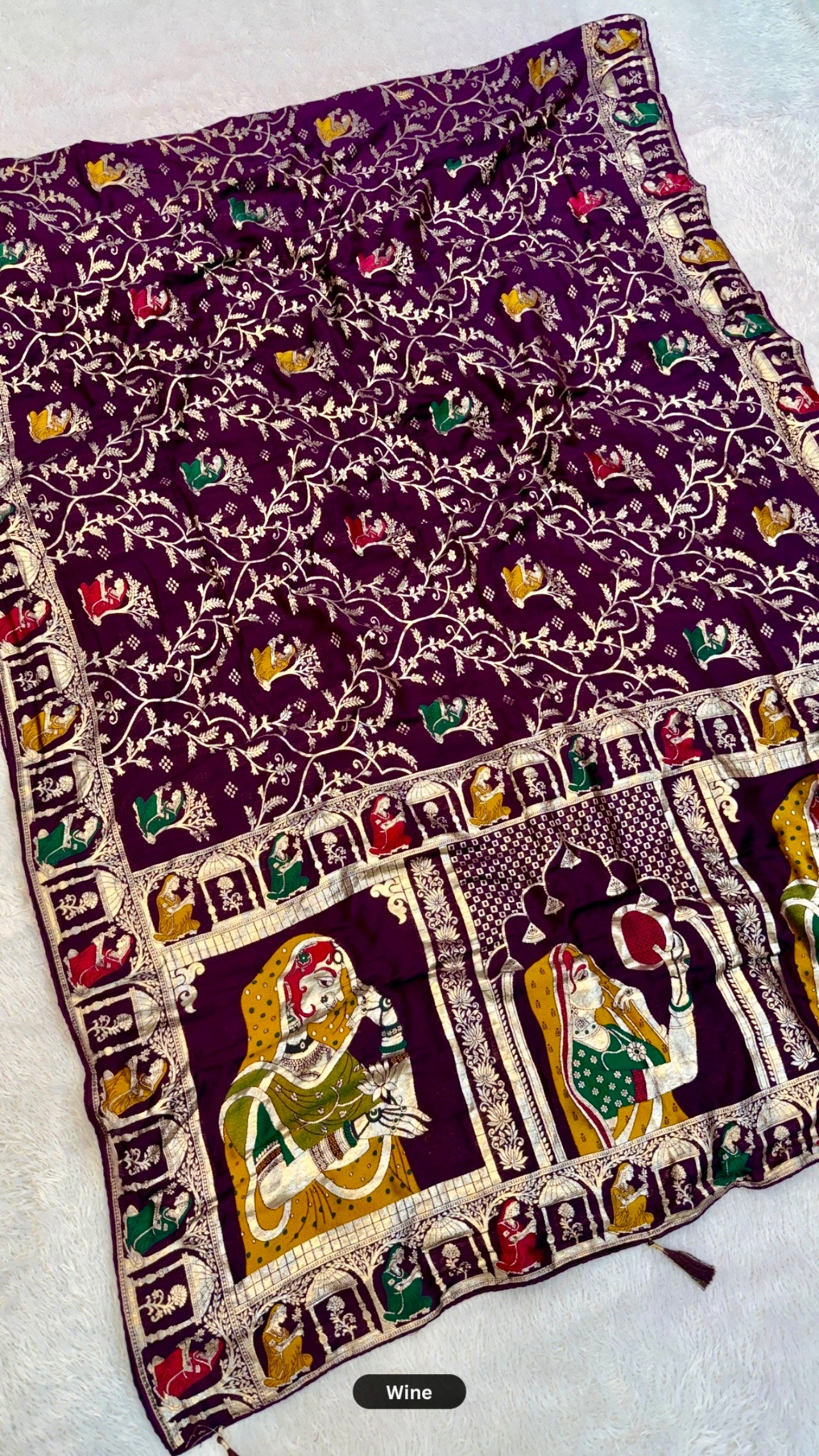 Maharani Mehfil : A Palace Woven into Six Yards.