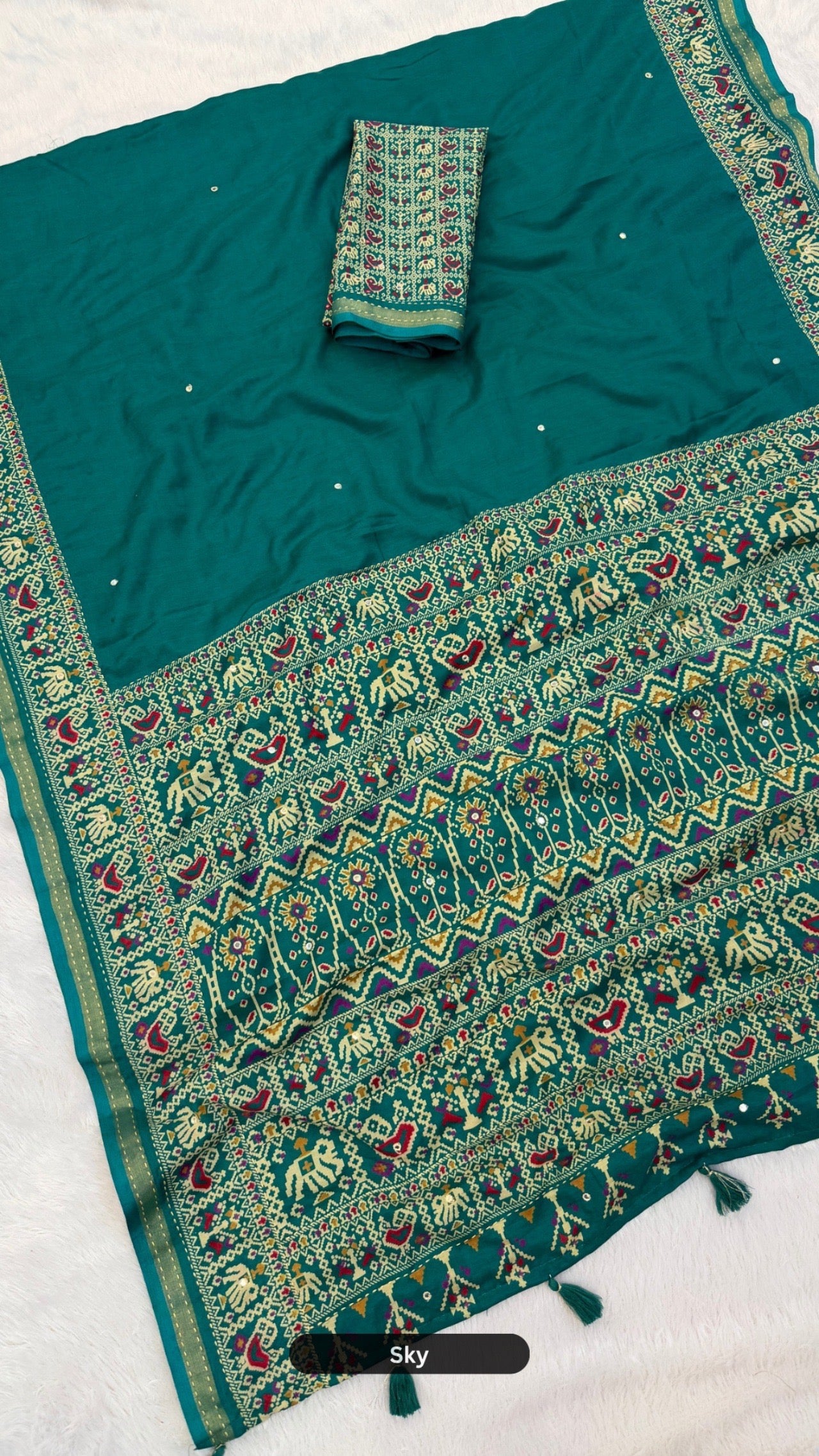 Trending Mul Cotten Mirror Work Saree SD2