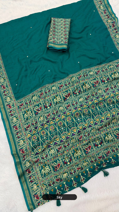 Trending Mul Cotten Mirror Work Saree SD2