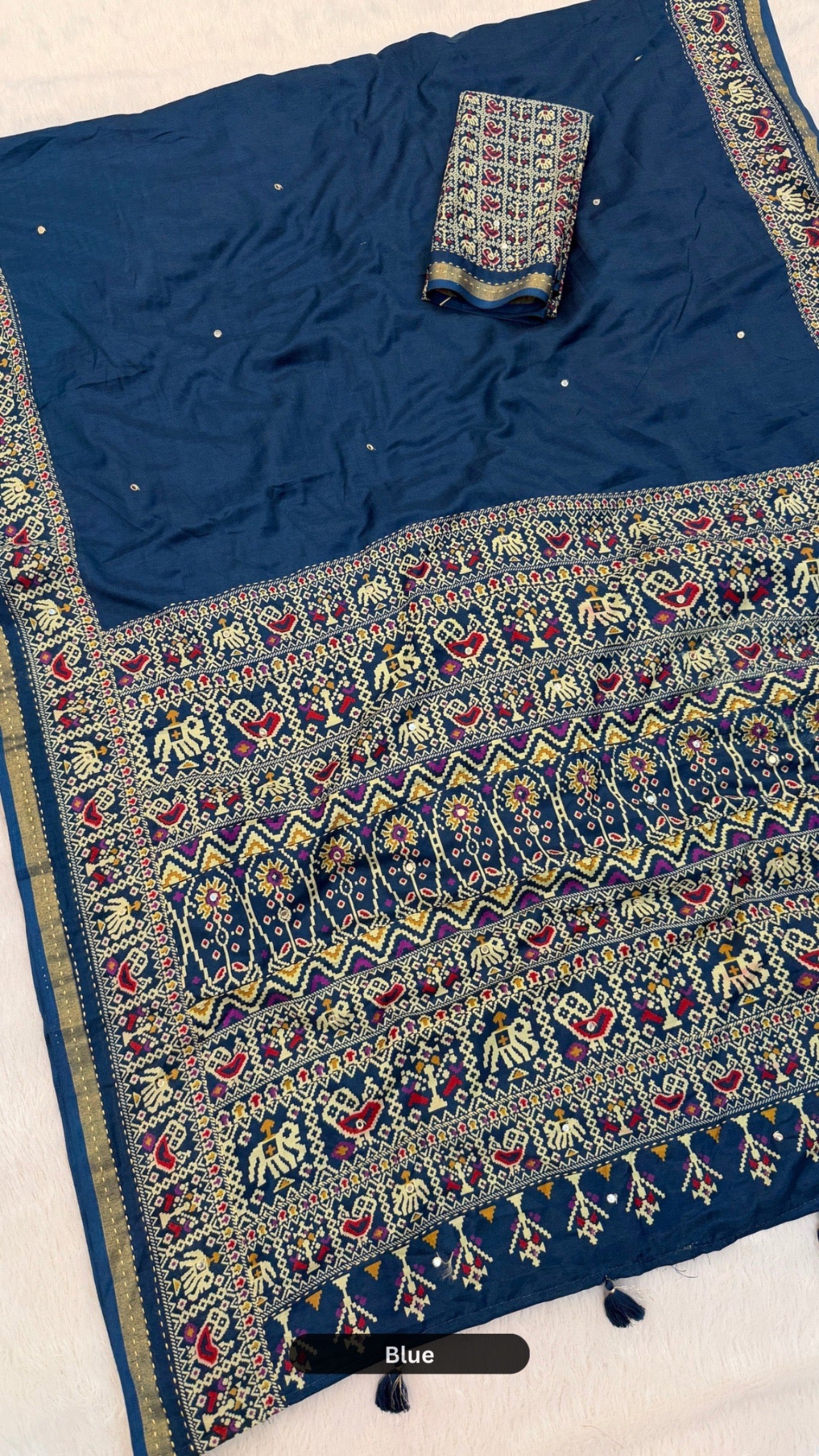 Trending Mul Cotten Mirror Work Saree SD2