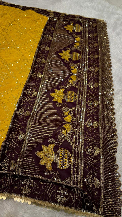 Vintage Duppta, One Side Pallu - Gold