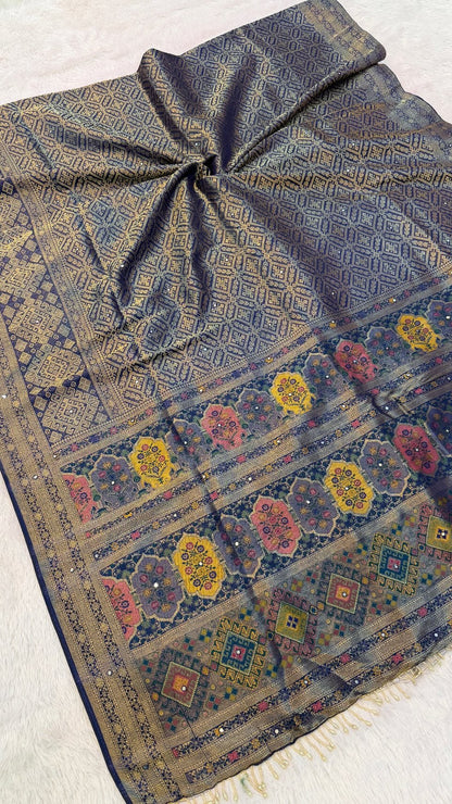 Timeless Kanjivaram Silk Saree (Mirror Work)