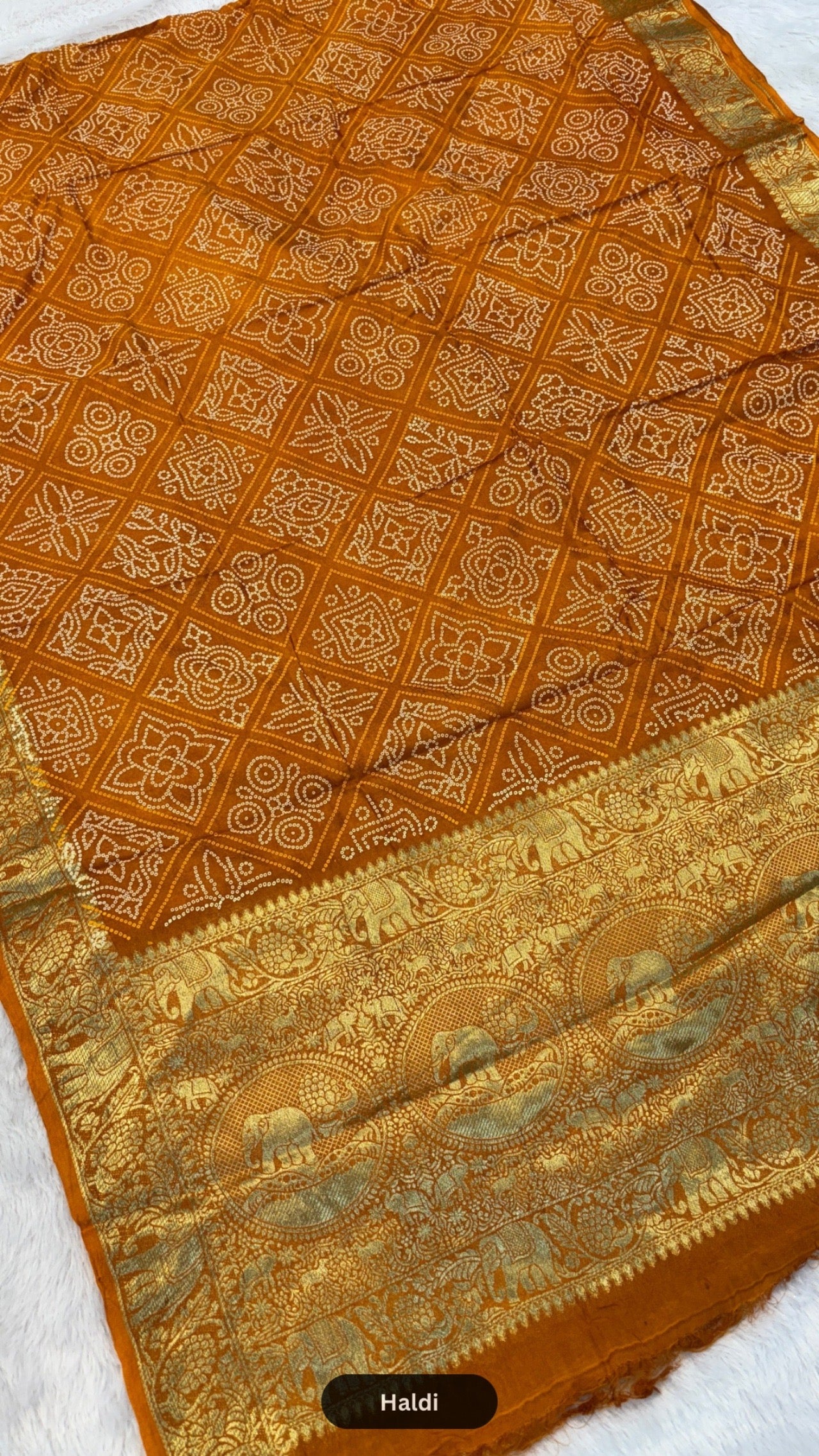 Royal Banarasi Gharchola Bandhani Saree (Gajratan)